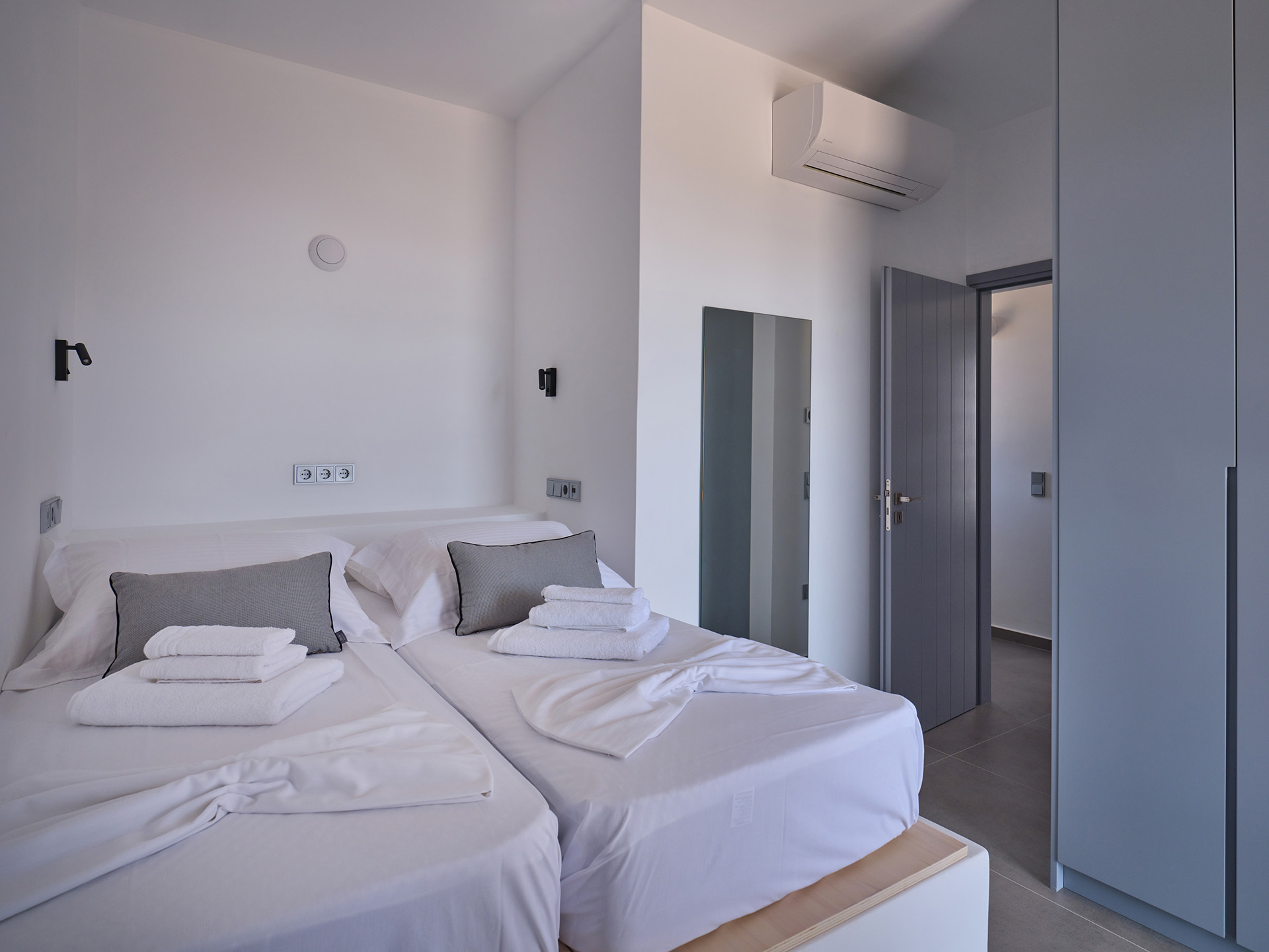 nov24-K2 1st floor 2 single bedroom