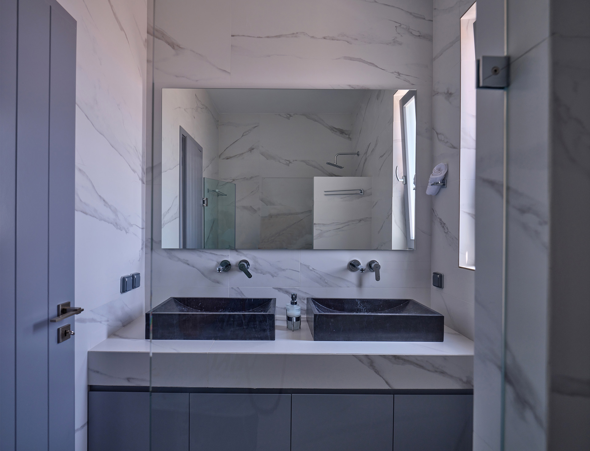 nov24-K2 1st floor bathroom