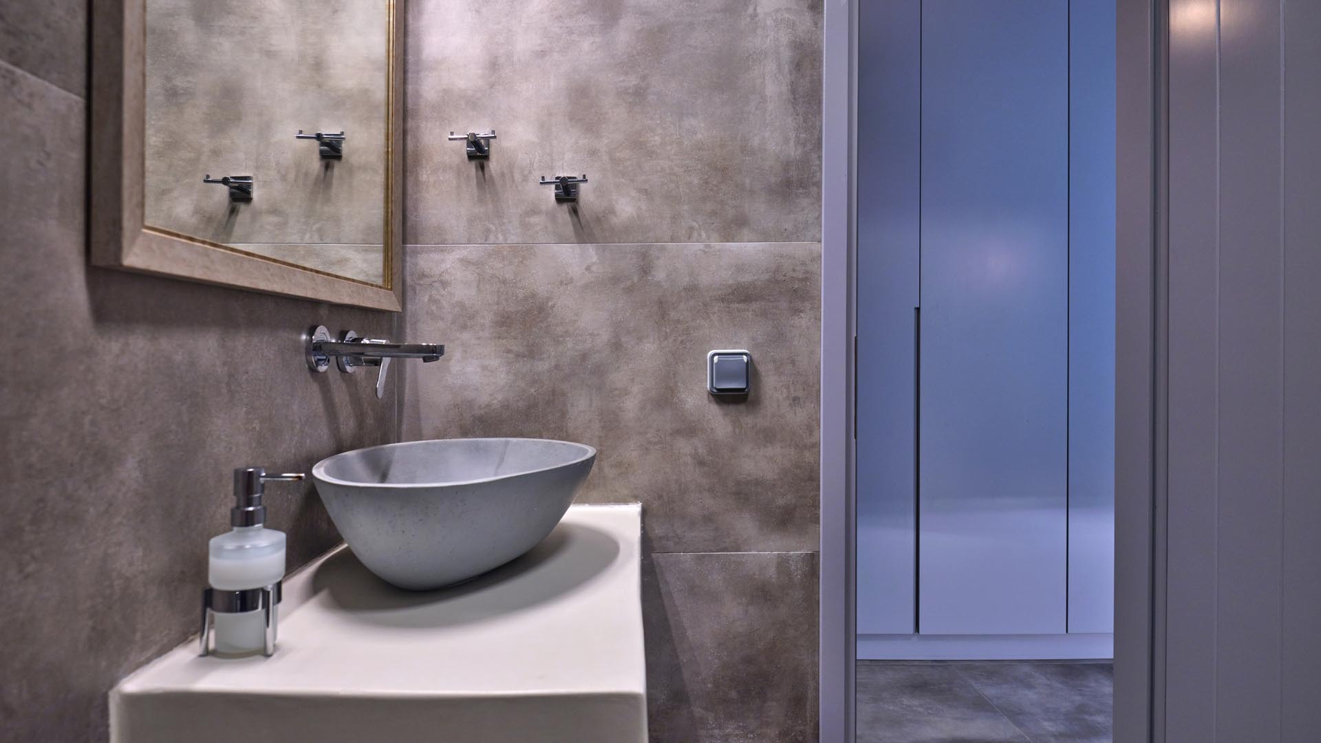 Bathroom 2 Ouranos